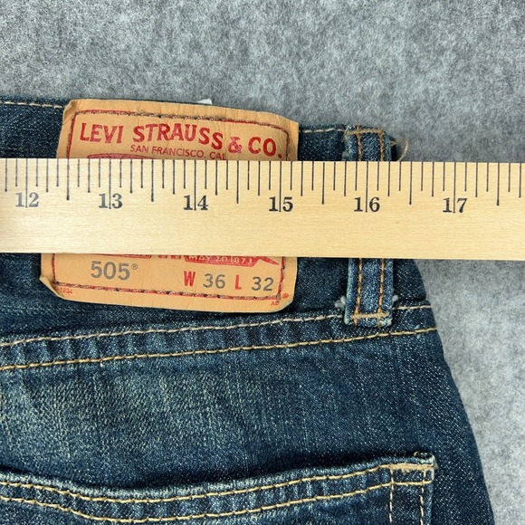 VTG Levi's Jeans Men 36x32 Blue 505 Straight Regular Faded Whisker Denim Pants - Picture 10 of 14